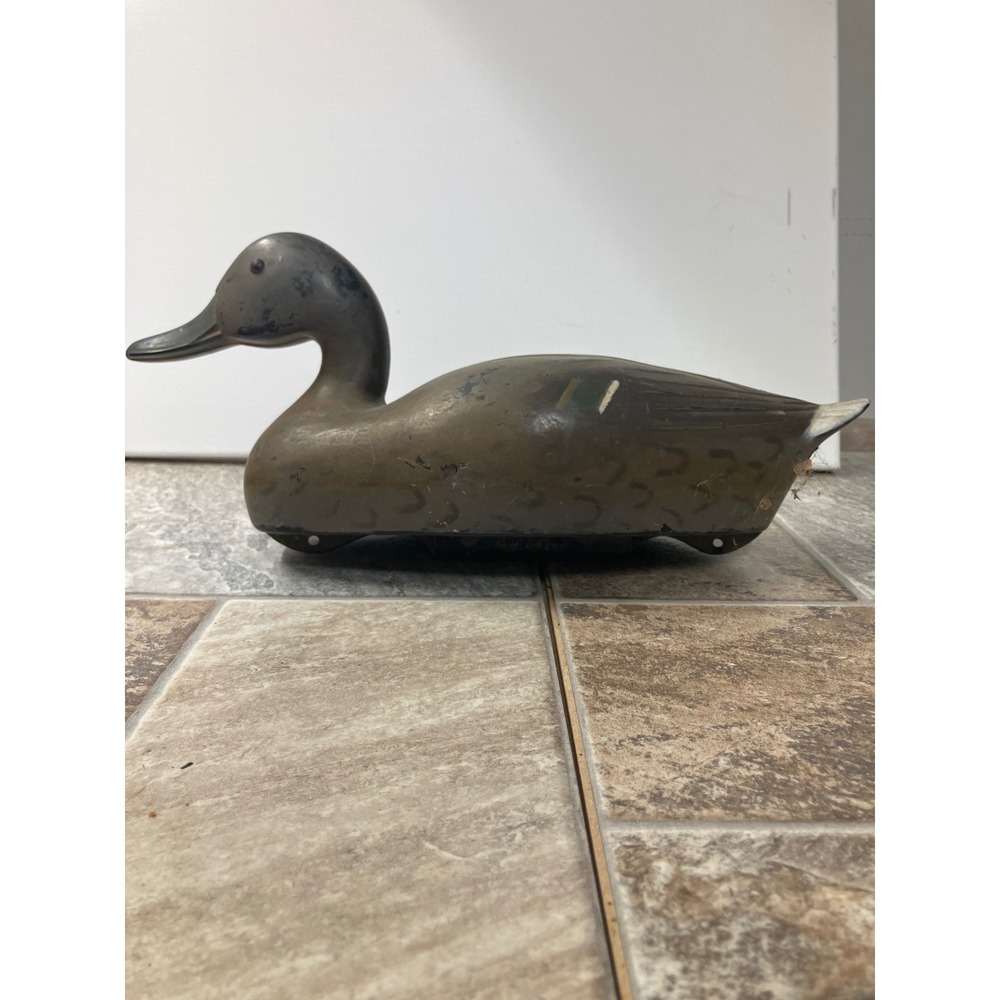 Vintage Victor D-9 Duck Decoy Animal Trap Co Lititz PA Mallard Hen Weighted Keel